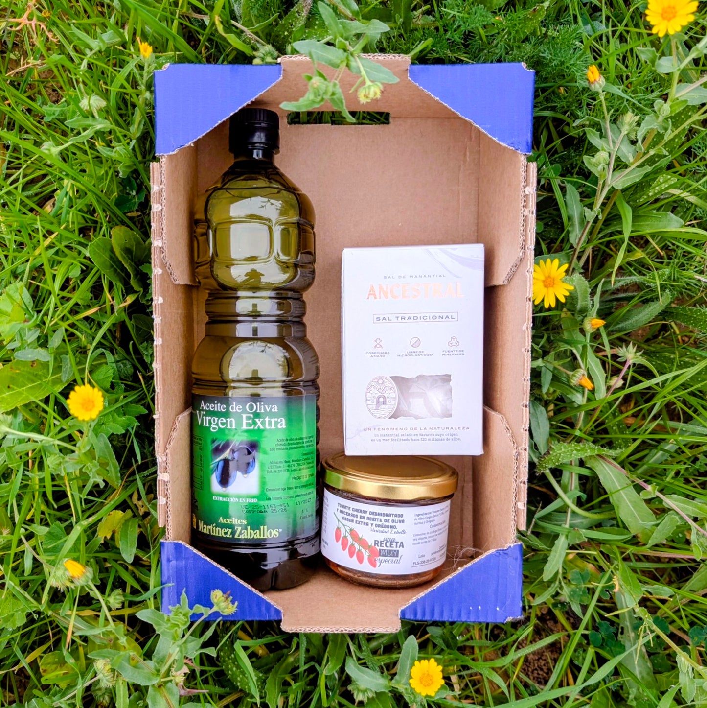 300gr Sal Fina Tradicional de Manantial + 1 bote Tomate Cherry Macerdo y Deshidratado en AOVE + 1L Aceite de Oliva Virgen Extra